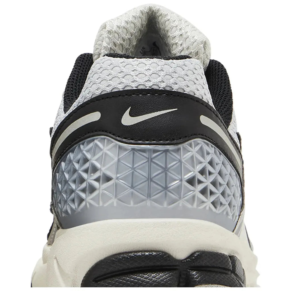 Nike Zoom Vomero 5 W Photon Dust Black