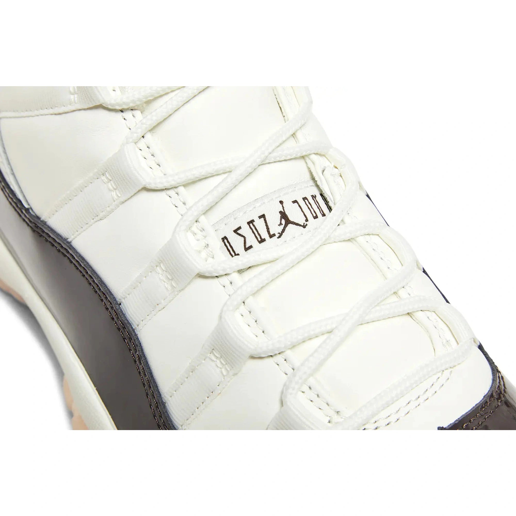 Jordan 11 Retro W Neapolitan