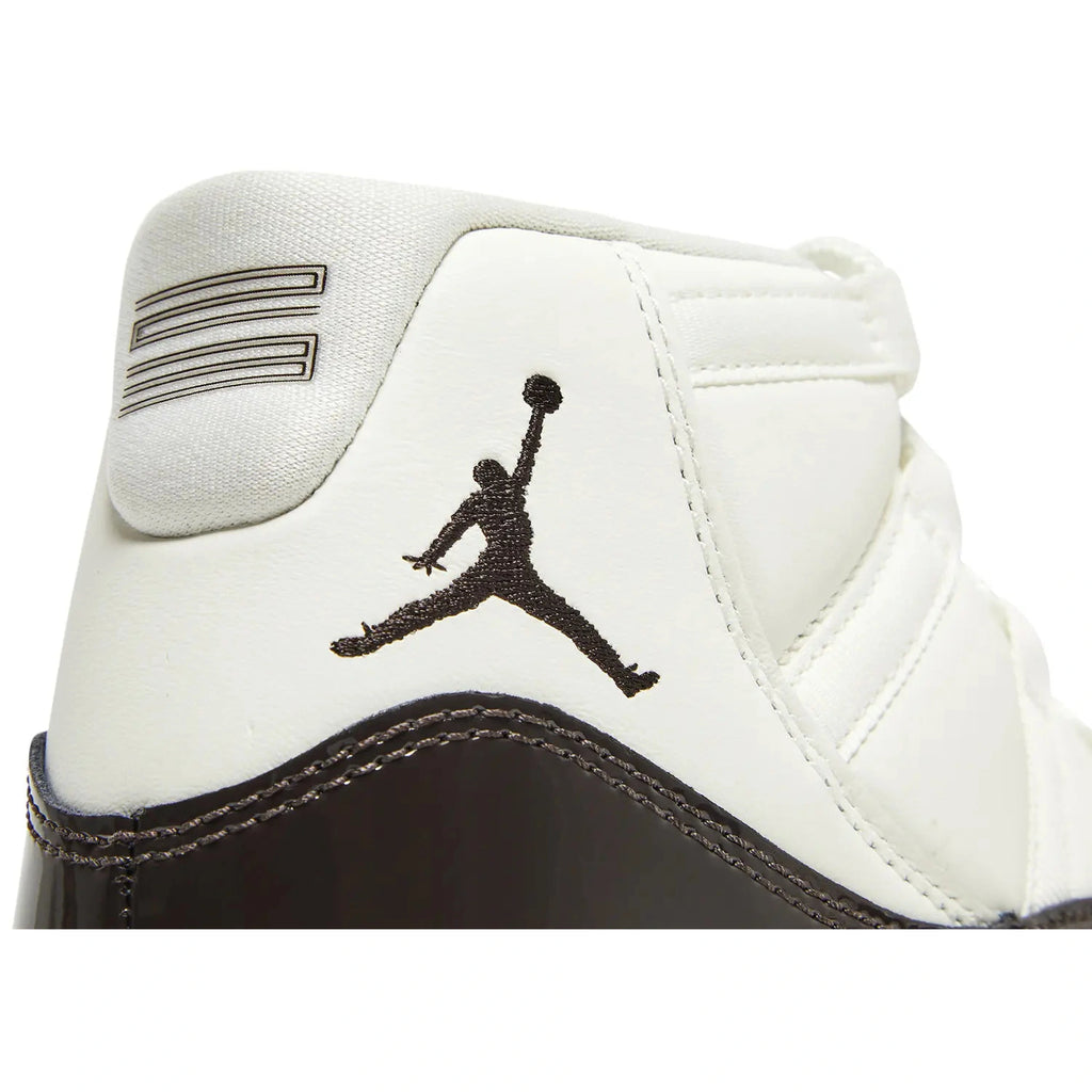 Jordan 11 Retro W Neapolitan